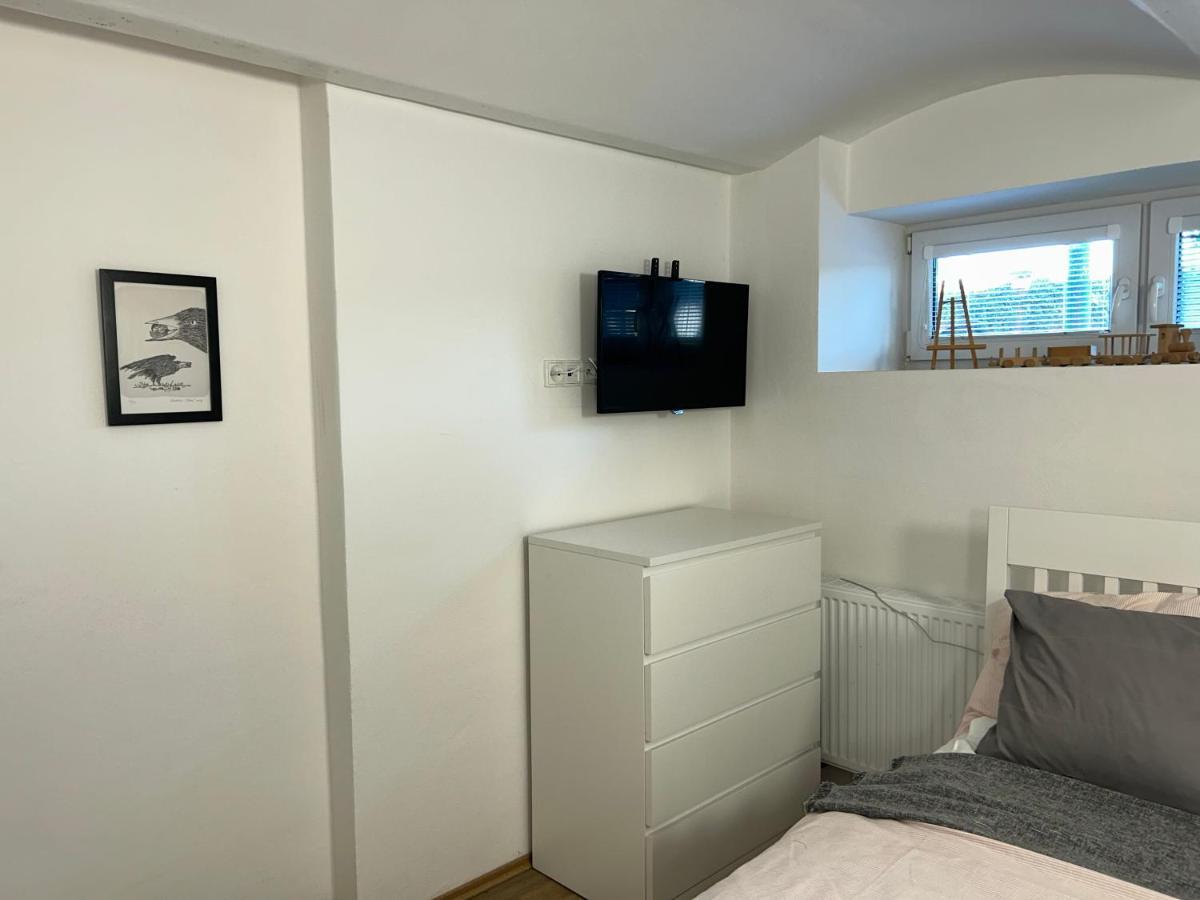Apartamento Stromoradni 17 Břeclav Exterior foto